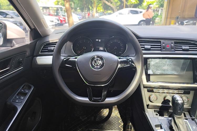 Used Volkswagen Lamando 2018 230TSI DSG Fashion Edition Steering Wheel