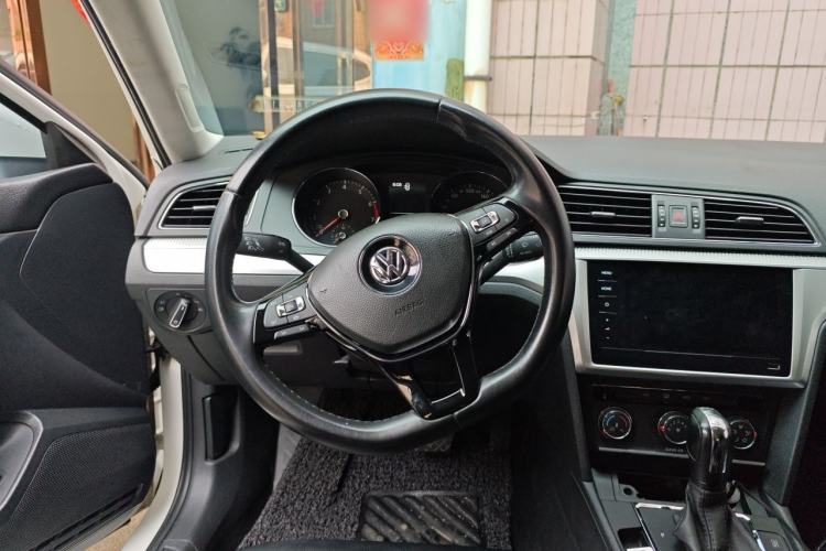 Used Volkswagen Lamando 2018 230TSI DSG Fashion Edition Steering Wheel