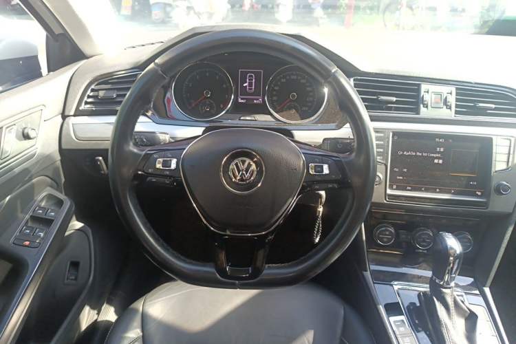Used Volkswagen Lamando 2018 280TSI DSG Comfort Edition Steering Wheel