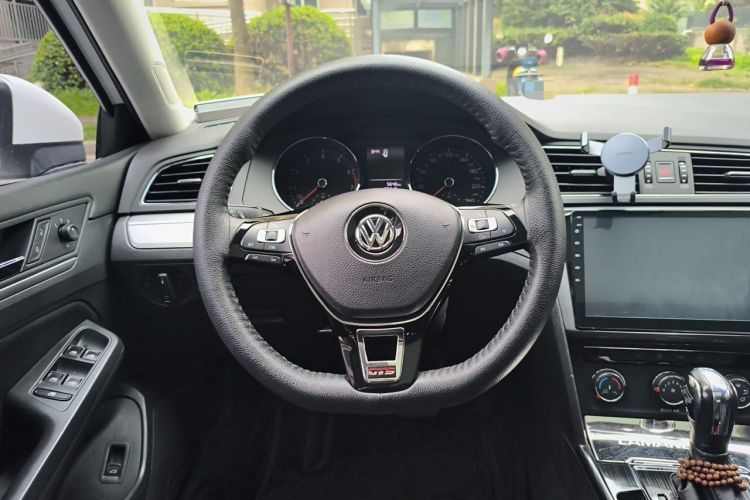 Used Volkswagen Lamando 2018 230TSI DSG Fashion Edition Steering Wheel