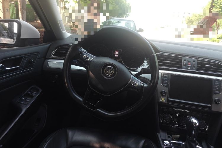 Used Volkswagen Lamando 2018 280TSI DSG Luxury Edition Steering Wheel
