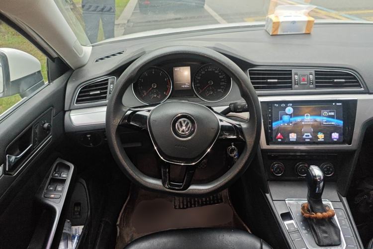 Used Volkswagen Lamando 2018 230TSI DSG Fashion Edition Steering Wheel