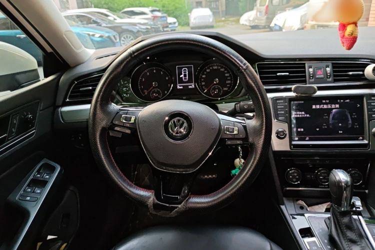 Used Volkswagen Lamando 2018 280TSI DSG Comfort Edition Steering Wheel