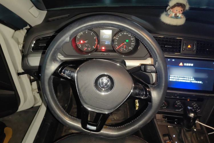 Used Volkswagen Lamando 2018 230TSI DSG Fashion Edition Steering Wheel