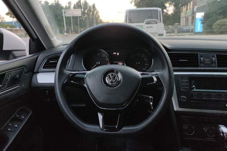 Used Volkswagen Lamando 2018 230TSI DSG Fashion Edition Steering Wheel