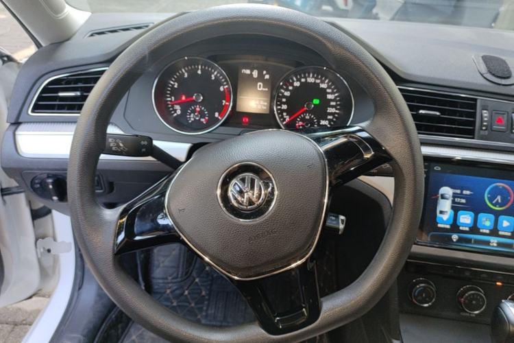 Used Volkswagen Lamando 2018 230TSI DSG Fashion Edition Steering Wheel