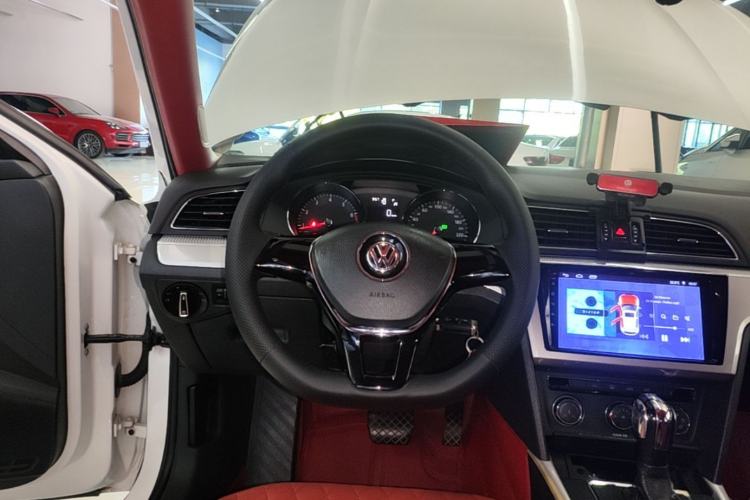 Used Volkswagen Lamando 2018 230TSI DSG Fashion Edition Steering Wheel