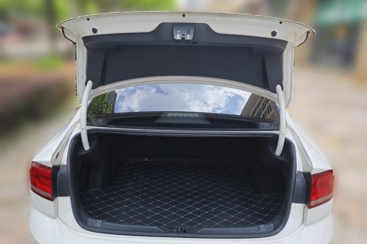 Used Volkswagen Lamando 2018 230TSI DSG Fashion Edition Trunk