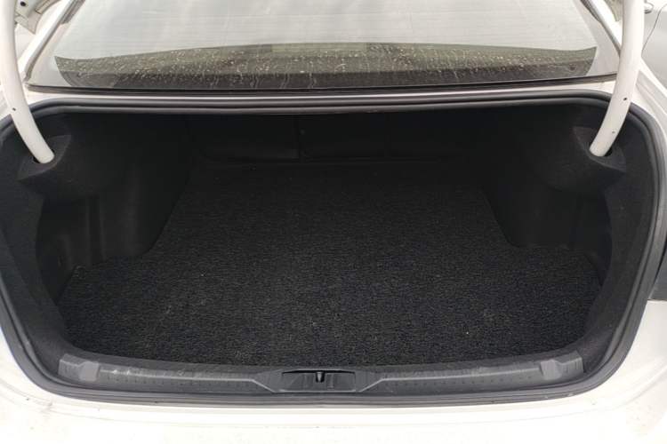 Used Volkswagen Lamando 2018 230TSI DSG Fashion Edition Trunk
