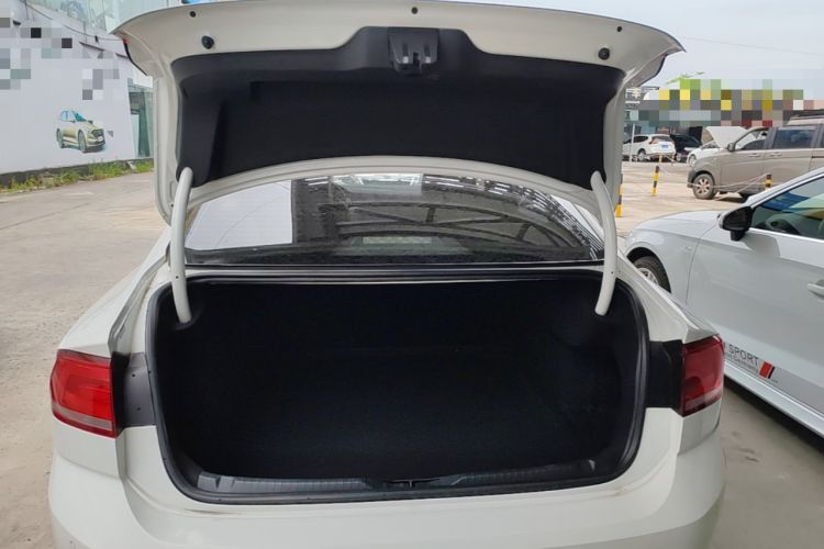 Used Volkswagen Lamando 2018 280TSI DSG Comfort Edition Trunk