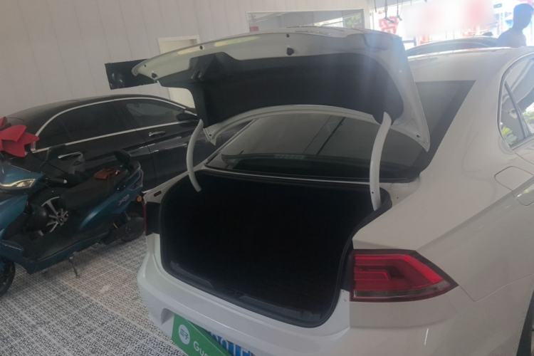 Used Volkswagen Lamando 2018 230TSI DSG Fashion Edition Trunk