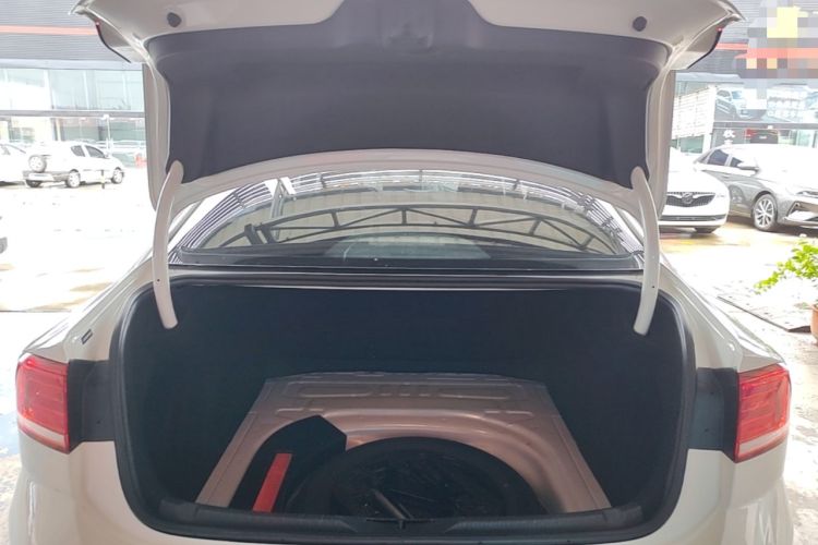 Used Volkswagen Lamando 2018 230TSI DSG Fashion Edition Trunk