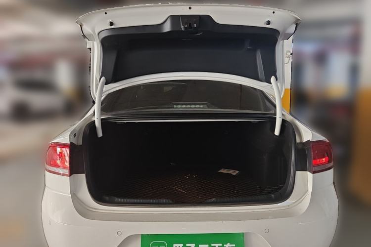 Used Volkswagen Lamando 2018 280TSI DSG Comfort Edition Trunk