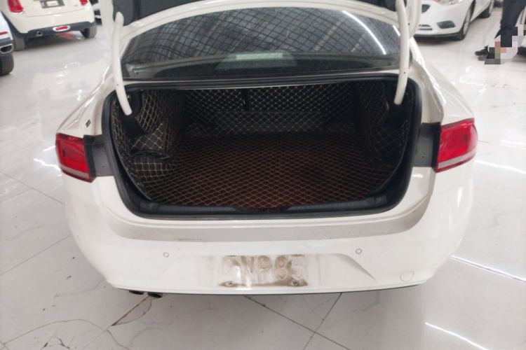 Used Volkswagen Lamando 2018 230TSI DSG Fashion Edition Trunk