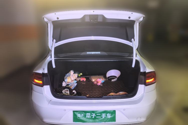 Used Volkswagen Lamando 2018 280TSI DSG Comfort Edition Trunk