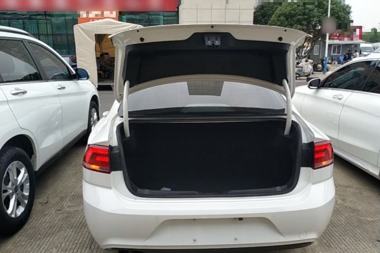 Used Volkswagen Lamando 2018 230TSI DSG Fashion Edition Trunk
