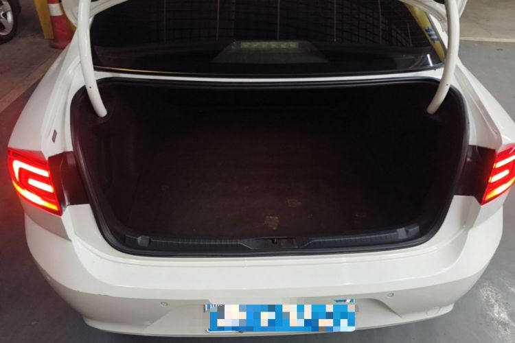 Used Volkswagen Lamando 2018 230TSI DSG Fashion Edition Trunk