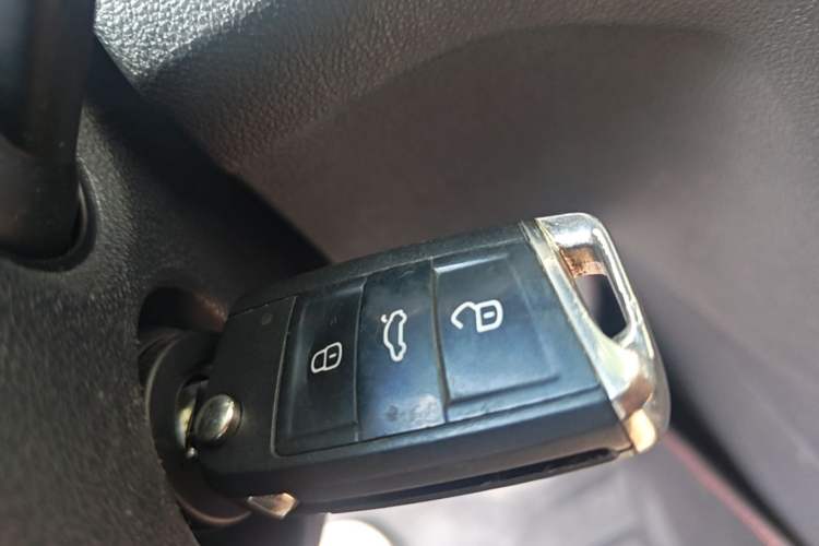 Used Volkswagen Lamando 2018 230TSI DSG Fashion Edition Vehicle Key