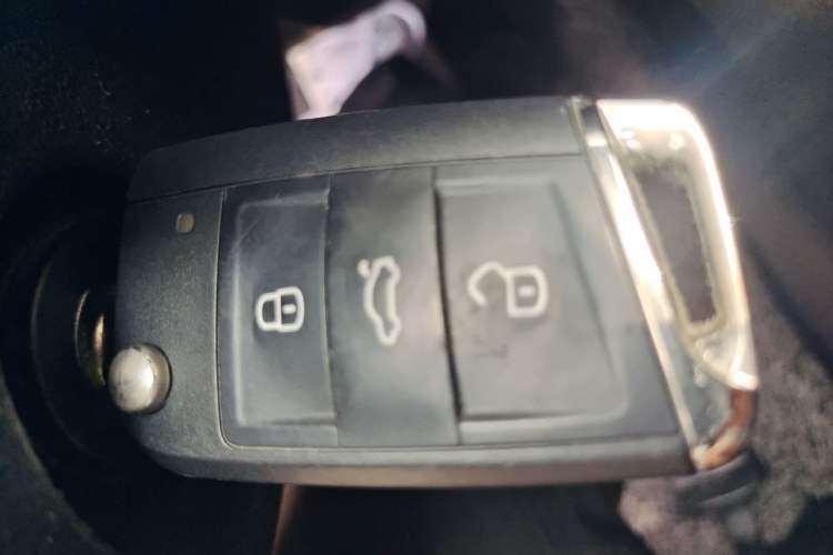 Used Volkswagen Lamando 2018 280TSI DSG Comfort Edition Vehicle Key