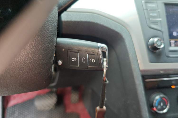Used Volkswagen Lamando 2018 230TSI DSG Fashion Edition Vehicle Key