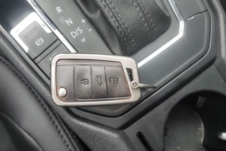 Used Volkswagen Lamando 2018 230TSI DSG Fashion Edition Vehicle Key