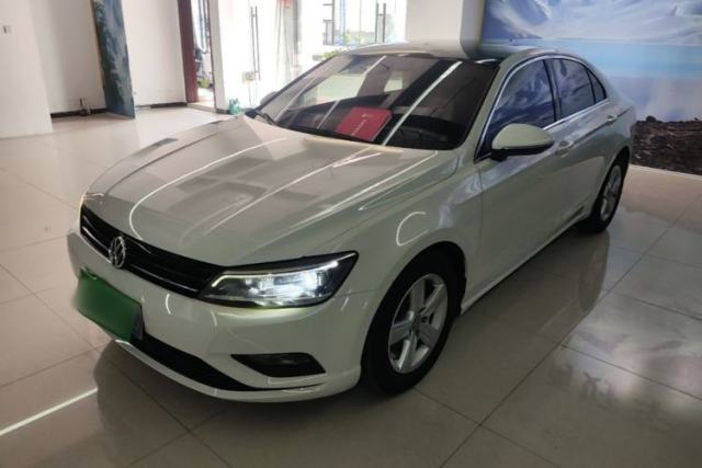 Ojetý Volkswagen Lamando 2018 230TSI DSG Fashion Edition