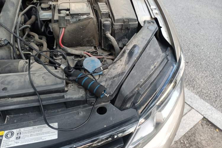 Used Volkswagen Lamando 2018 280TSI Manual Comfort Edition Engine Bay Left