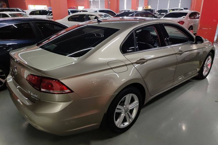 Used Volkswagen Lamando 2018 280TSI DSG Comfort Edition Exterior 5