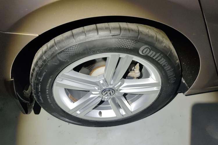 Used Volkswagen Lamando 2018 280TSI DSG Comfort Edition Exterior 8