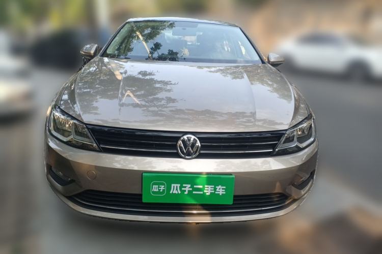 Used Volkswagen Lamando 2018 280TSI Manual Comfort Edition Front