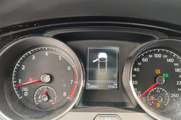 Used Volkswagen Lamando 2018 280TSI DSG Comfort Edition Instrument Cluster