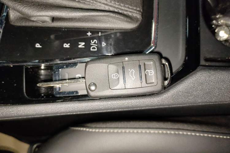 Used Volkswagen Lamando 2018 280TSI DSG Comfort Edition Interior 1