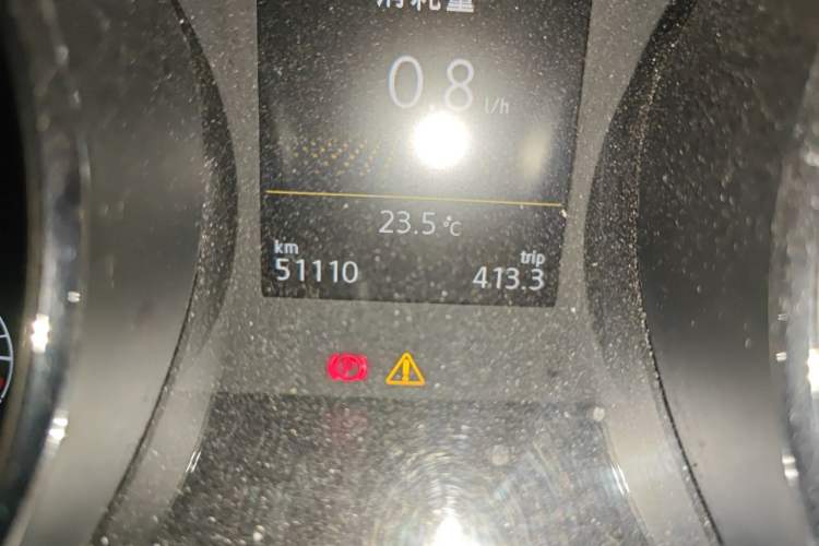 Used Volkswagen Lamando 2018 280TSI DSG Luxury Edition Odometer Close Up