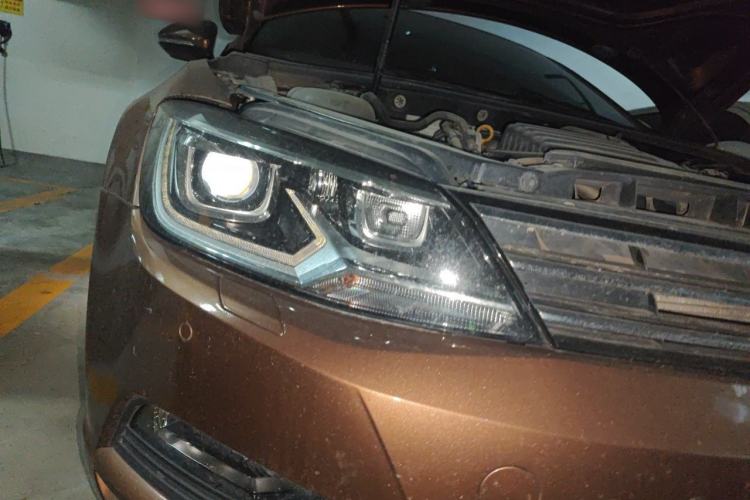 Used Volkswagen Lamando 2018 280TSI DSG Luxury Edition Right Front Headlight