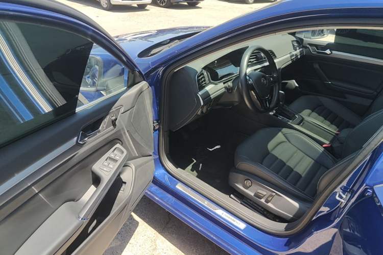 Used Volkswagen Lamando 2019 280TSI DSG Comfort Edition China V Standard Driver Seat