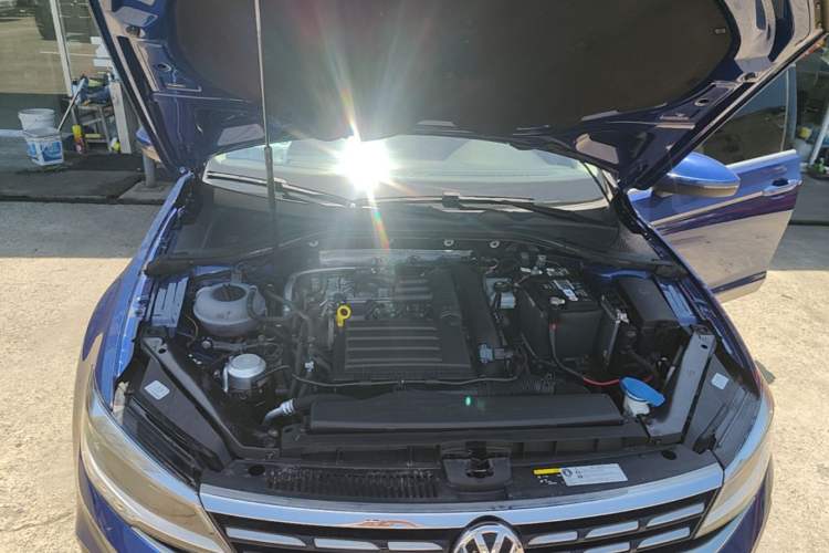 Used Volkswagen Lamando 2019 280TSI DSG Comfort Edition China V Standard Engine Bay