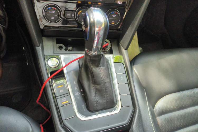 Used Volkswagen Lamando 2019 280TSI DSG Comfort Edition China V Standard Gear Lever