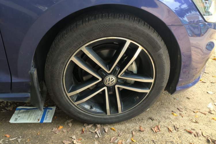 Used Volkswagen Lamando 2019 280TSI DSG Comfort Edition China V Standard Right Front Wheel Hub