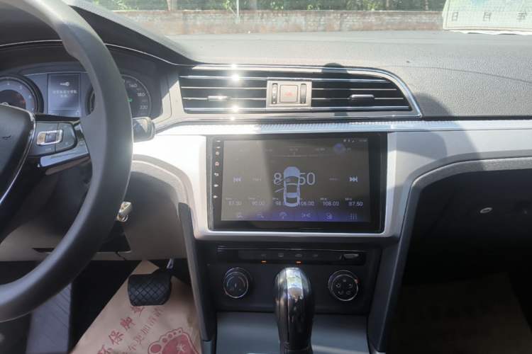Used Volkswagen Lamando 2019 230TSI DSG Fashion Edition China V Standard Audio And AC Panel