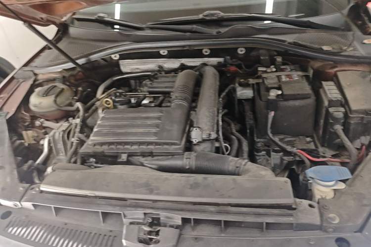 Used Volkswagen Lamando 2019 230TSI DSG Fashion Edition China V Standard Engine Bay