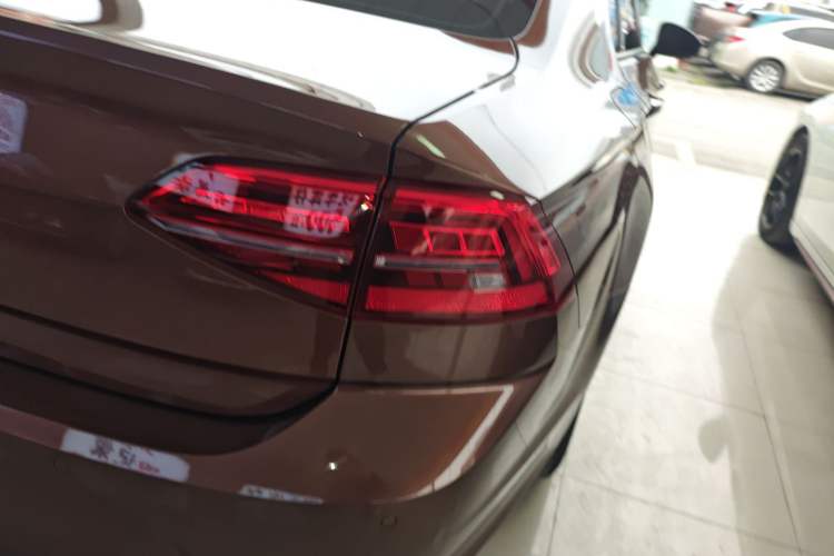 Used Volkswagen Lamando 2019 230TSI DSG Vision Edition China VI Standard Exterior 3