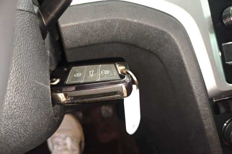 Used Volkswagen Lamando 2019 230TSI DSG Vision Edition China VI Standard Interior 1