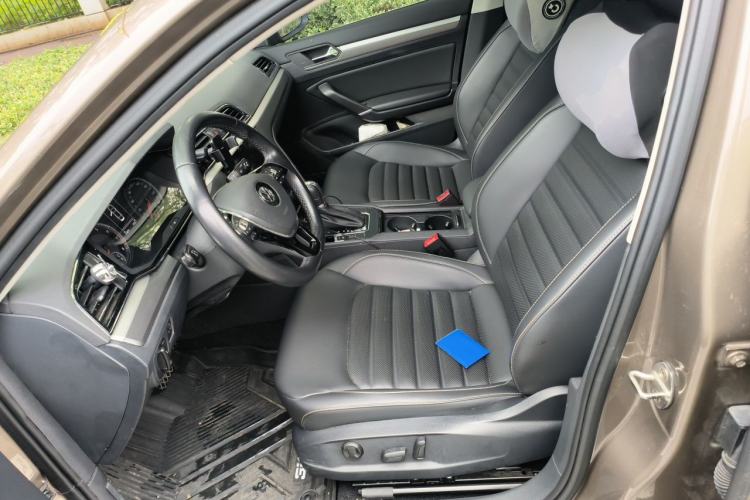 Used Volkswagen Lamando 2019 280TSI DSG Comfort Edition China VI standard Left Front Seat