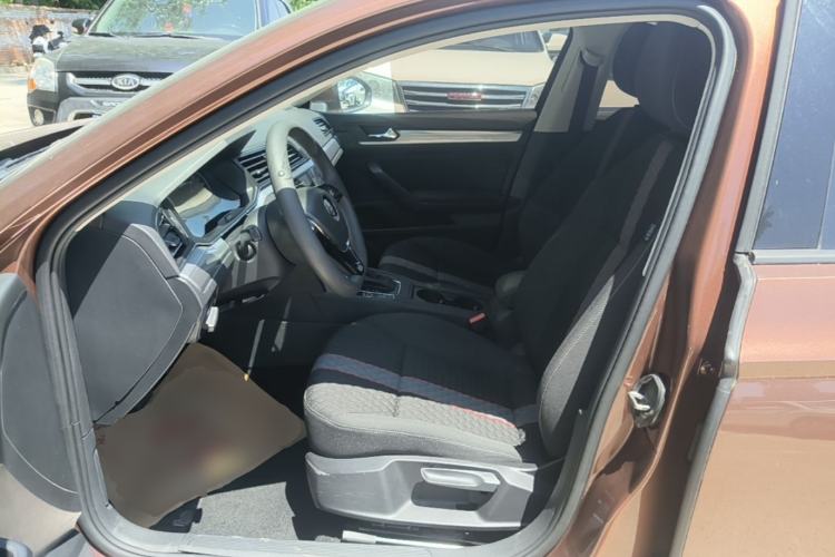 Used Volkswagen Lamando 2019 230TSI DSG Fashion Edition China V Standard Left Front Seat