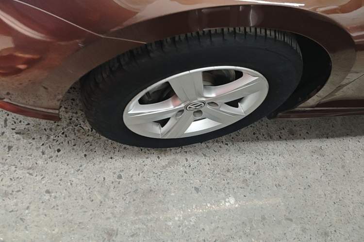 Used Volkswagen Lamando 2019 230TSI DSG Fashion Edition China V Standard Left Front Wheel Hub