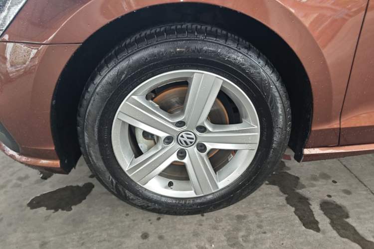 Used Volkswagen Lamando 2019 230TSI DSG Fashion Edition China VI Left Front Wheel Hub
