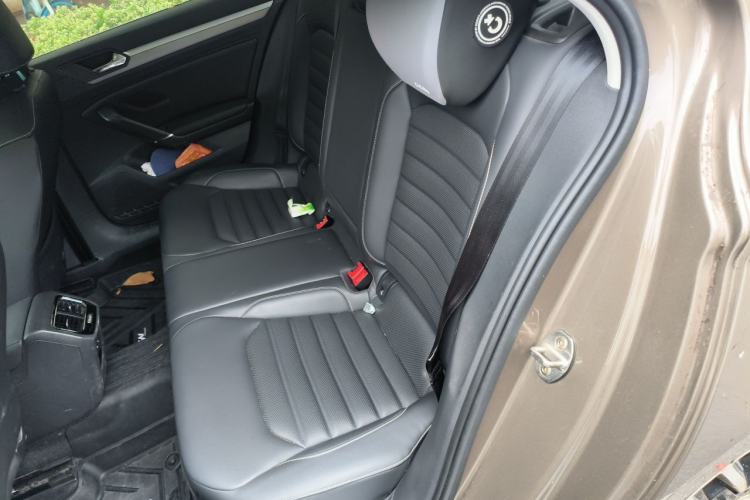 Used Volkswagen Lamando 2019 280TSI DSG Comfort Edition China VI standard Left Rear Seat