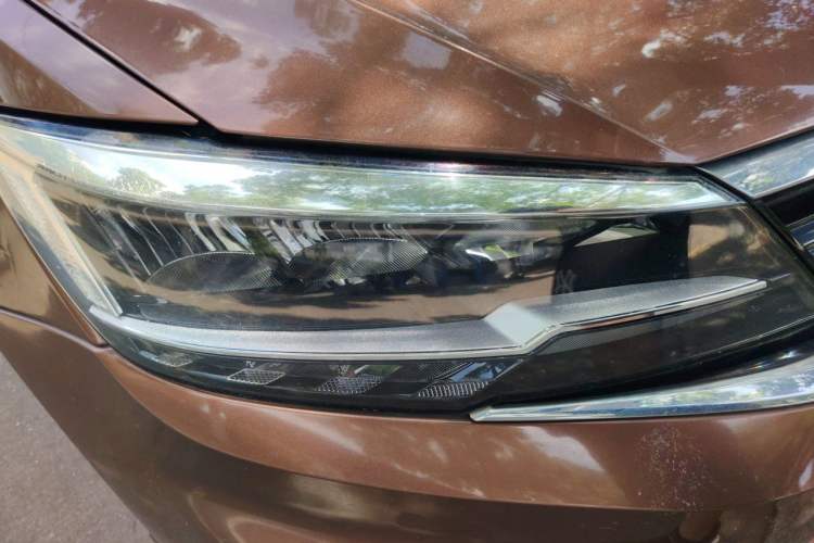 Used Volkswagen Lamando 2019 230TSI DSG Fashion Edition China V Standard Right Front Headlight