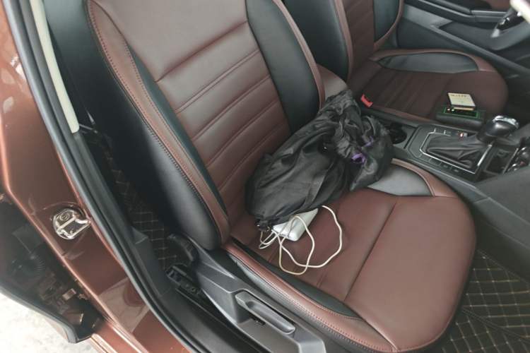 Used Volkswagen Lamando 2019 230TSI DSG Fashion Edition China VI Right Front Seat
