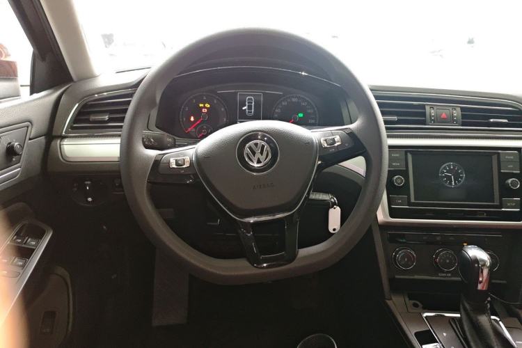 Used Volkswagen Lamando 2019 230TSI DSG Vision Edition China VI Standard Steering Wheel